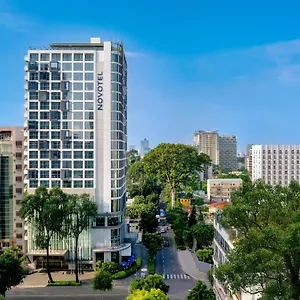 Hotel Novotel Saigon Centre - Valentine Package Offer Available
